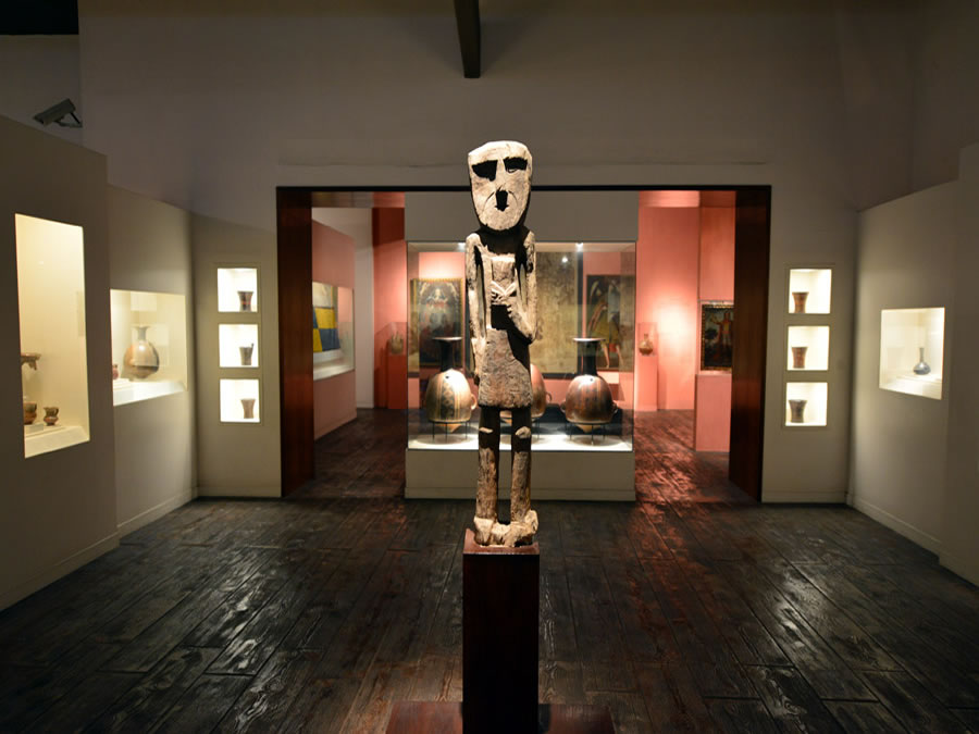 6.-Visita  guiada al Museo Larco Herrera